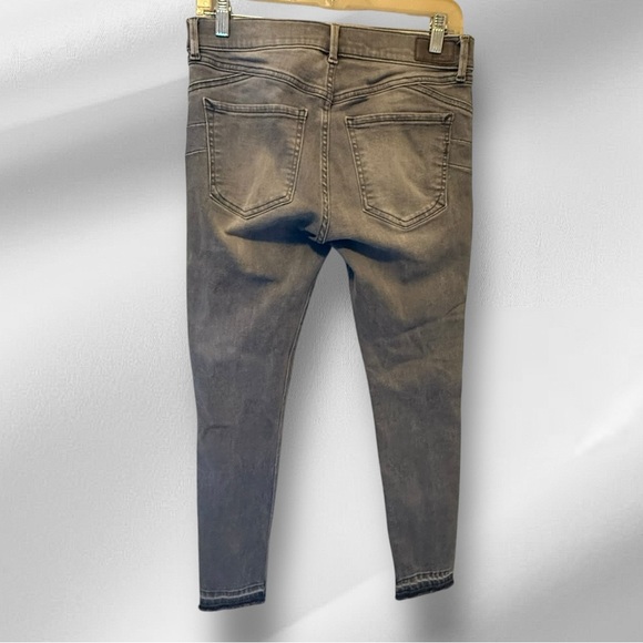 Express Ankle Legging Mid Rise‎ Jeans with Raw Hems - Picture 4 of 7